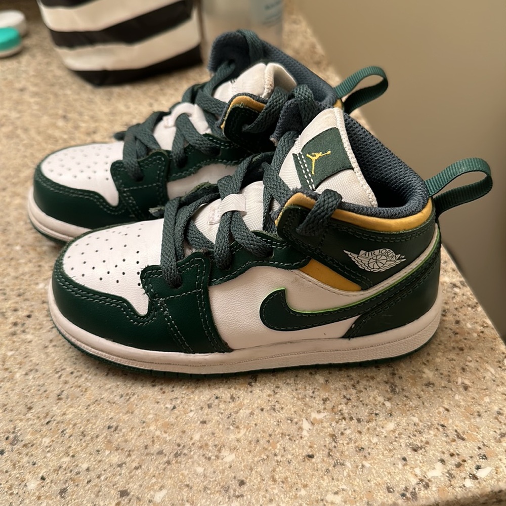 Jordan Sneakers
